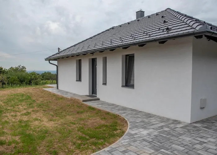 בית נופש Bridgiet צ'רסגטומאי