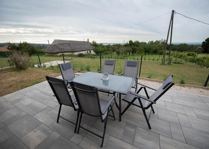 Bridgiet בית נופש צ'רסגטומאי