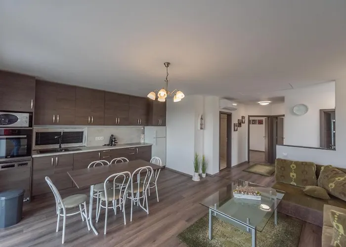 Bridgiet בית נופש צ'רסגטומאי