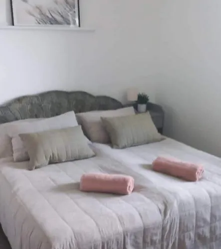 Bridgiet בית נופש *